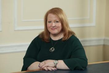 Domestic abuse victims can opt out of Emergency Alert test - Long