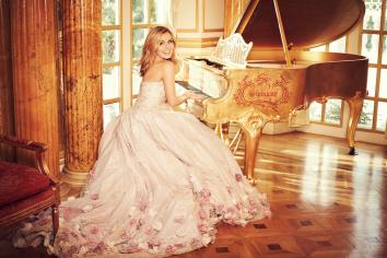 Katherine Jenkins is on her way t o Belfast